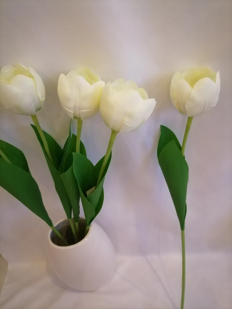 Umelý tulipán biely látkový 1ks