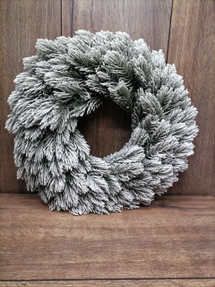 Veniec zasnežený 35cm 3D čečina