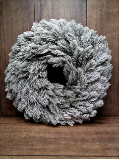 Veniec zasnežený 40cm 3D čečina