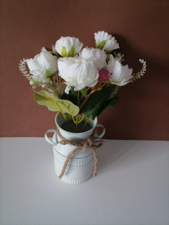 Kytica umelé kvietky ranculus biele 