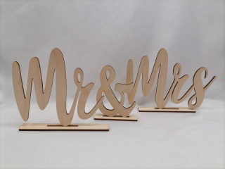Drevený stojan - nápis Mr & Mrs 42cm