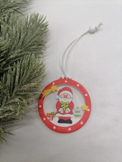 Červená guľa so snehuliakom