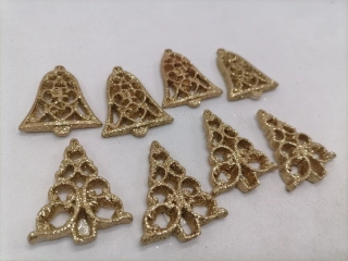 Set zlatých stromčekov a zvončekov