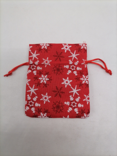 Mikulášske vrecko červené s vločkami 13 x 10 cm